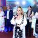 Cântăreață scuipată și înjurată  în timp ce filma o emisiune pentru Paște