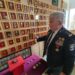 Colonelul care a intrat de două ori în Cartea Recordurilor își etalează la Oradea colecția de monede de aur și argint