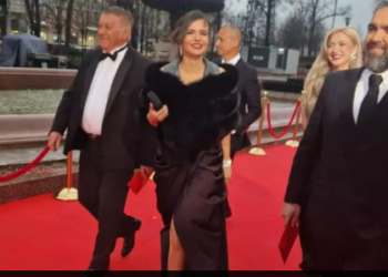 Ciprian Mega, alături de Dorel Vișan   pe covorul roșu la Moscova! Filmul ”21 de rubini” selectat de către Nikita Mihalkov pentru ”Oscarul BRICS”