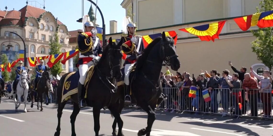 La mulți ani, Oradea! Paradă militară cu 600 de militari, tancuri, elicoptere și concert extraordinar de folclor cu Andra
