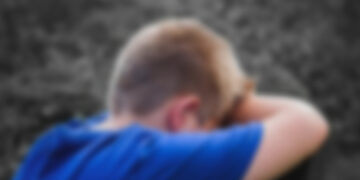 La opt ani e cel mai tânăr consumator de droguri din România
