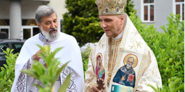 Prima generație de preoți greco-catolici, formată la Oradea, întâlnire după 30 de ani