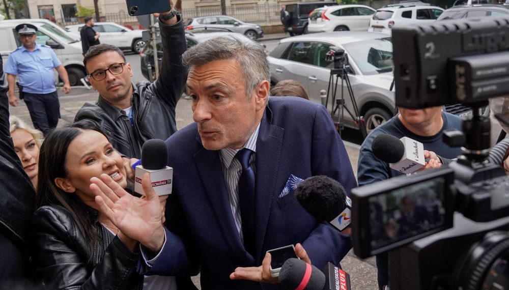 De 9 ore în audieri. Florian Coldea,  acuzat de procurorii DNA de trafic de influenţa şi spălare de bani
