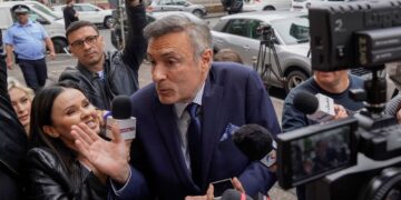 De 9 ore în audieri. Florian Coldea,  acuzat de procurorii DNA de trafic de influenţa şi spălare de bani