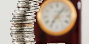 Acțiune în pretenții având ca obiect penalități de întârziere: renunțare tacită la prescripție, efecte | Jurisprudență ÎCCJ