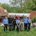 Omenie. Polițiștii din detașamentul 2 operativ al Penitenciarului Oradea au dus bucurie în casele unor bihoreni aflați în nevoie care trăiesc în zone greu accesibile