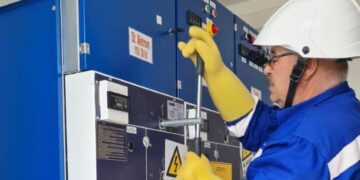 213 specialiști își dispută întâietatea. Trofeul Electricianului, faza pe campanie, la Oradea