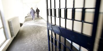 520 de  deținuți din Penitenciarul Oradea au vrut să voteze la Europarlamentare, 58 la locale