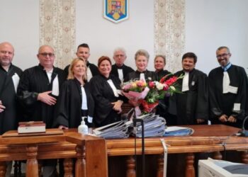 Doi judecători din cadrul Curții de Apel Oradea îndeplinesc condițiile de participare la procedura reîncadrării