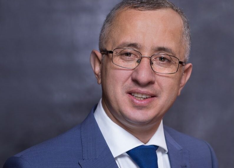 Rectorul  Academiei SRI, bihoreanul Adrian Ivan, acuzații de plagiat care „se confirmă” parțial