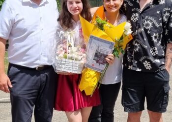 Maria Popa, șefă de promoție la Liceul Pedagogic „Nicolae Bolcaș” Beiuș cu 10