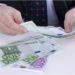 Guvernul a adoptat proiectul de lege privind salariul minim european