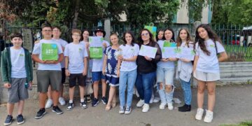Elevii din Sântandrei cuceresc podiumul la Festivalul Național de Teatru