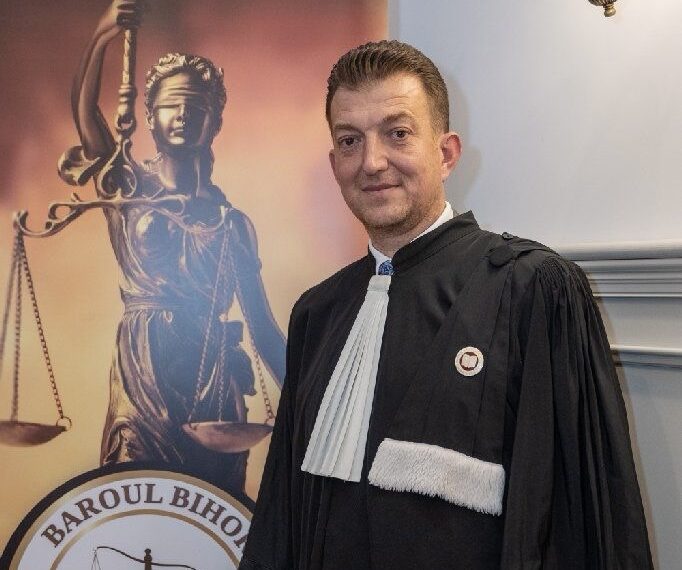 La mulți ani decanului Baroului Bihor av. Adrian Stancu!