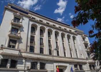 Primar condamnat la 3 ani și jumătate de închisoare pentru complicitate la trafic de influență
