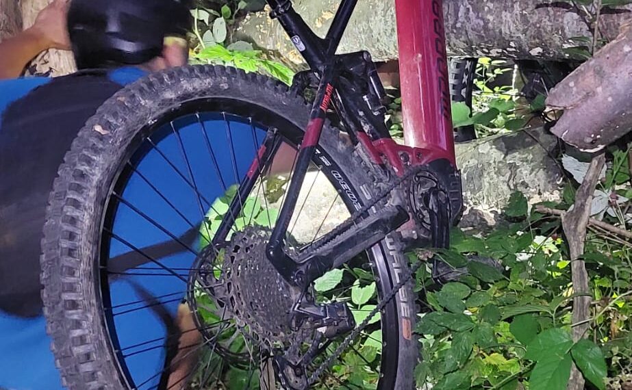 Un biciclist s-a rătăcit în  zona Coada Lacului-Meziad. Căutat de salvatori toată noaptea