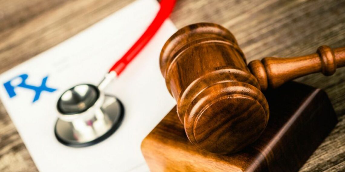 Acțiune în despăgubiri formulată ulterior sesizării Comisiei de monitorizare şi competență profesională pentru cazurile de malpraxis medical, drepturile persoanei prejudiciate | Jurisprudență ÎCCJ