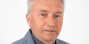 Medicul militar Toma Dorin Petru, noul primar al comunei Avram Iancu. A fost medic șef la Centrul Militar Bihor