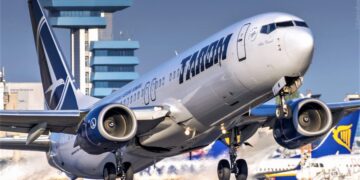 Cursa Tarom  Otopeni-Oradea-Otopeni de azi, anulată alături de alte 10 curse embru din echipajul fiecarei aeronave s-a declarat “inapt de zbor”