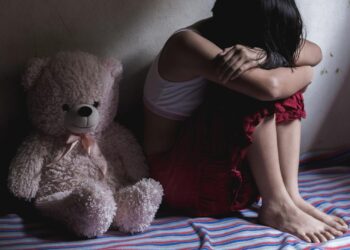 Câștigarea încrederii minorilor prin inițierea unor relații de prietenie, îngrijire, ocrotire sau oferirea de cadouri pentru săvârșirea infracțiunilor de agresiune sexuală va fi incriminată
