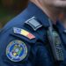 Fals polițist arestat după ce a sechestrat trei persoane într-un vehicul cu număr de înmatriculare fals