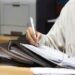 Decizia CCR: sunt hotărâri executorii hotărârile date în apel, dacă prin lege nu se prevede altfel, și hotărârile date în primă instanță, fără drept de apel, ori cele în legătură cu care părțile au convenit să exercite direct recursul