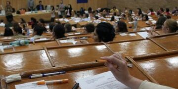 Peste 1800 de tineri își doresc să devină magistrați