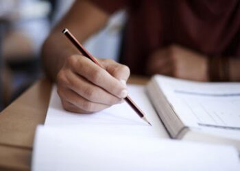Elevii cu locurile II, III și mențiuni la olimpiadele naționale pierd accesul direct la facultate în 2025