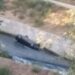 Un tânăr de 24 de ani s-a răsturnat aseară cu mașina în Crișul Repede