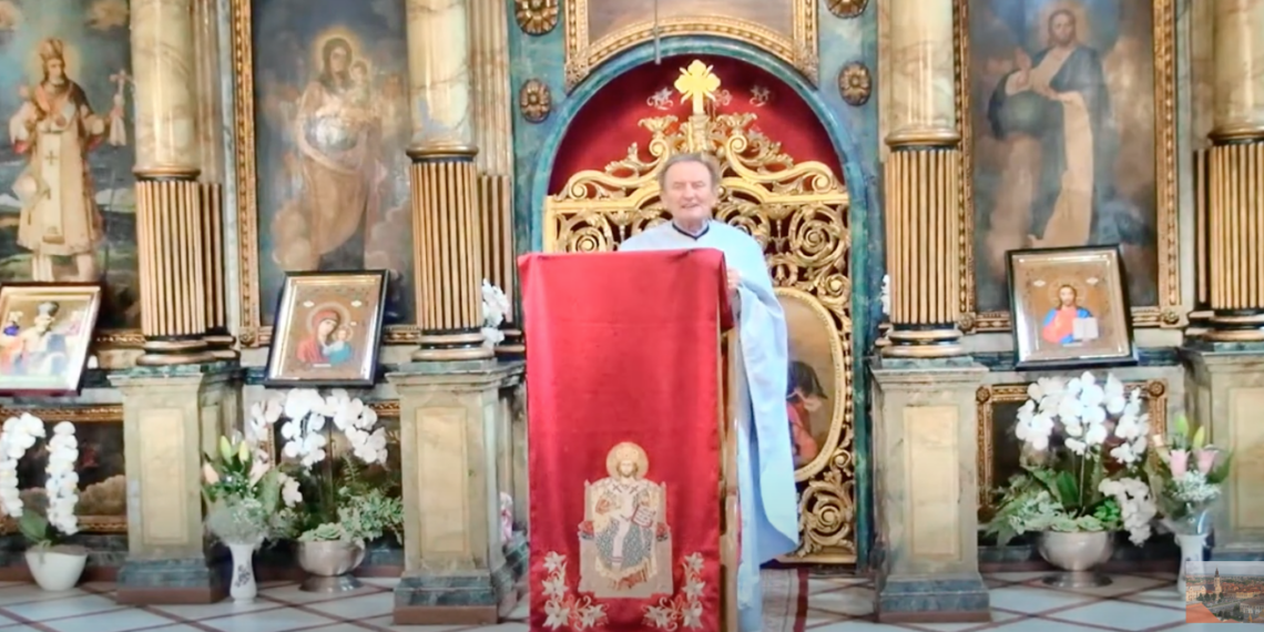 Un om-lumina, preotul vicar al  Bisericii cu Luna, Augustin Lucian, a plecat în Vesnicie