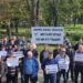 100 de foști mineri, protest în Parcul 1 Decembrie din Oradea:”PNL – PSD ne-aţi furat din pensie!”, „Noi v-am votat, voi ne-aţi trădat”