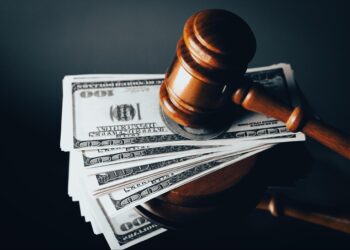 Modalitatea de soluționare a cererii de acordare a cheltuielilor de judecată în cazul respingerii apelurilor declarate de către părți | Practică neunitară