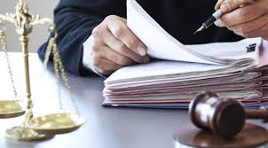 RIL: instanța competentă să soluționeze contestația formulată împotriva sentinței pronunțate de judecătorie în materia librării condiționate