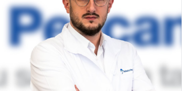 Doctorul Dan Mihoc, din Spitalul Universitar din Strasbourg, top 5 spitale din Franța, medic la Oradea. Supraspecializar în Neuroradiologie Intervențională la Universitatea Sorbona