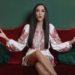 Galerie/ Video. Orădeanca Jessie Banes, „La masa lui Hristos”, cel mai recent colind al artistei care a colaborat cu Ovidiu Lipan Țăndărică, Ozana Barabancea, tenorul Alin Stoica