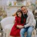 VIDEO. Fostul manechin Florin Gherlea, tânărul care de un deceniu, înregistrează un colind de Crăciun și le aduce în casele bihorenilor