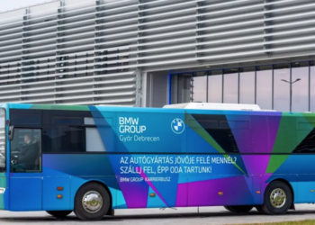BMW construieşte lângă Oradea o uzină auto completă. Face angajări şi va începe în acest an producţia de serie a modelului electric SUV Neue Klasse