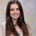 INTERVIU cu Lucia Lazea, alesdeanca care demontează mitul ca la țară nu se face carte. Tânăra preda româna ca limba straina elevilor maghiari și e nominalizata printre profesorii excepționali din satul romanesc.”Elevii de la Izvoru Crisului raman copiii care m-au format in calitate de cadru didactic. Fara de ei nu ma puteam numi astazi profesor”