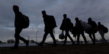 Tribunalul Bihor a dispus achitarea unui inculpat într-un dosar de trafic de migranți