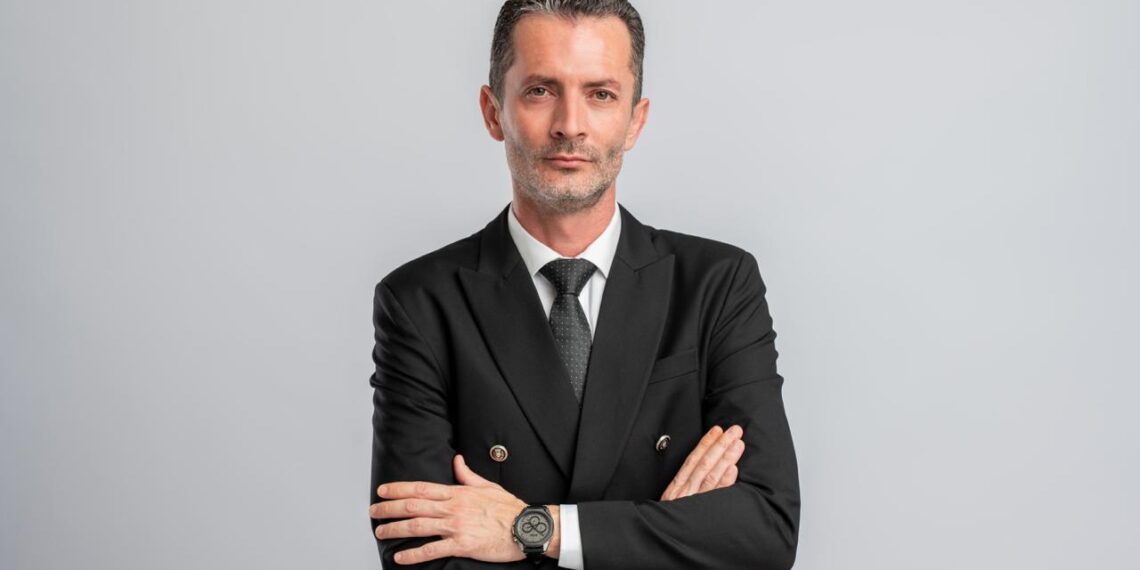 INTERVIU cu av. Ovidiu Kalman Mureșan Silaghi: „Dacă ești pasionat în ceea ce faci nu vei avea niciodată gânduri de a renunța. „