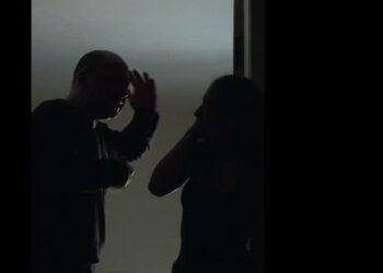 Agresiune brutală pe stradă: un minor a aruncat cu un leț și i-a scos rinichiul unei femei. Ce a decis instanța?