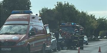 Accident rutier pe strada Matei Corvin din Oradea: două mașini implicate