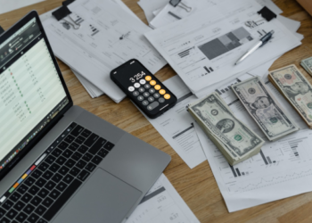 Se schimbă regulile: capital social minim de 8.000 de lei pentru SRL-uri
