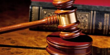 Omisiunea instanţei de a pune în discuție admisibilitatea în principiu a cererii de chemare în garanţie | Jurisprudență ÎCCJ