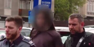 Eleva din Oradea acuzată de tentativă de omor rămâne în arest la domiciliu
