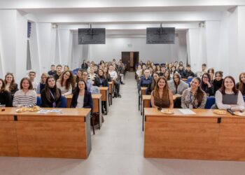 Profesioniști ai dreptului inspiră noua generație de juriști de la Facultatea de Drept din Oradea