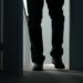 Panică în sat: Intrus beat, acuzat că a intrat peste două femei în vârstă