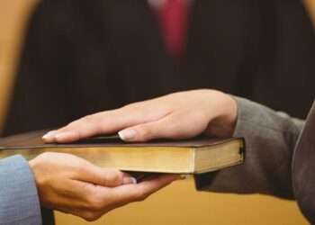 Posibilitatea ascultării ca martori a rudelor şi afinilor până la gradul al treilea inclusiv în cauzele având ca obiect partajul bunurilor comune dobândite în timpul căsătoriei | PRACTICĂ NEUNITARĂ