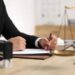 Apărarea devine obligatorie în cazurile de violență domestică: ce schimbări aduce noua lege adoptată de Camera Deputaților