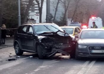 Condamnat pentru tentativă de omor asupra propriei soții după ce a intrat cu mașina în autoturismul acesteia